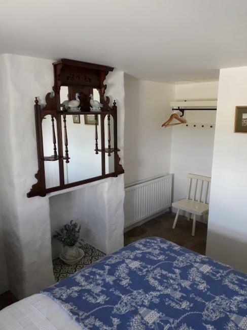 Cissy'S Cottage - Traditional Thatched Cottage, Near To Beach Aghanloo Exterior photo